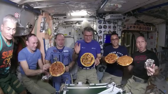 Pizza và công nghệ không gian