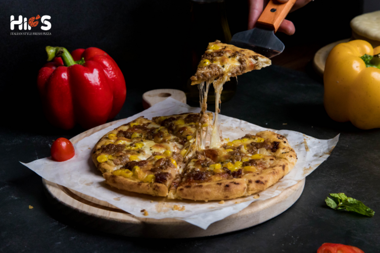 Công thức làm bánh pizza bò băm với dứa đơn giản tại nhà